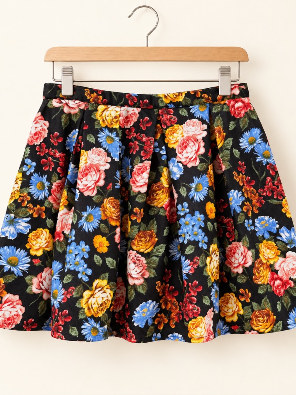 Black Floral Pleated Mini Skirt – Lined with Tulle